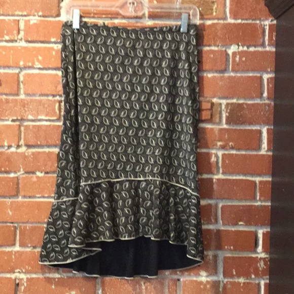 Max Studio Dresses & Skirts - Flirty Max Studio Skirt Small